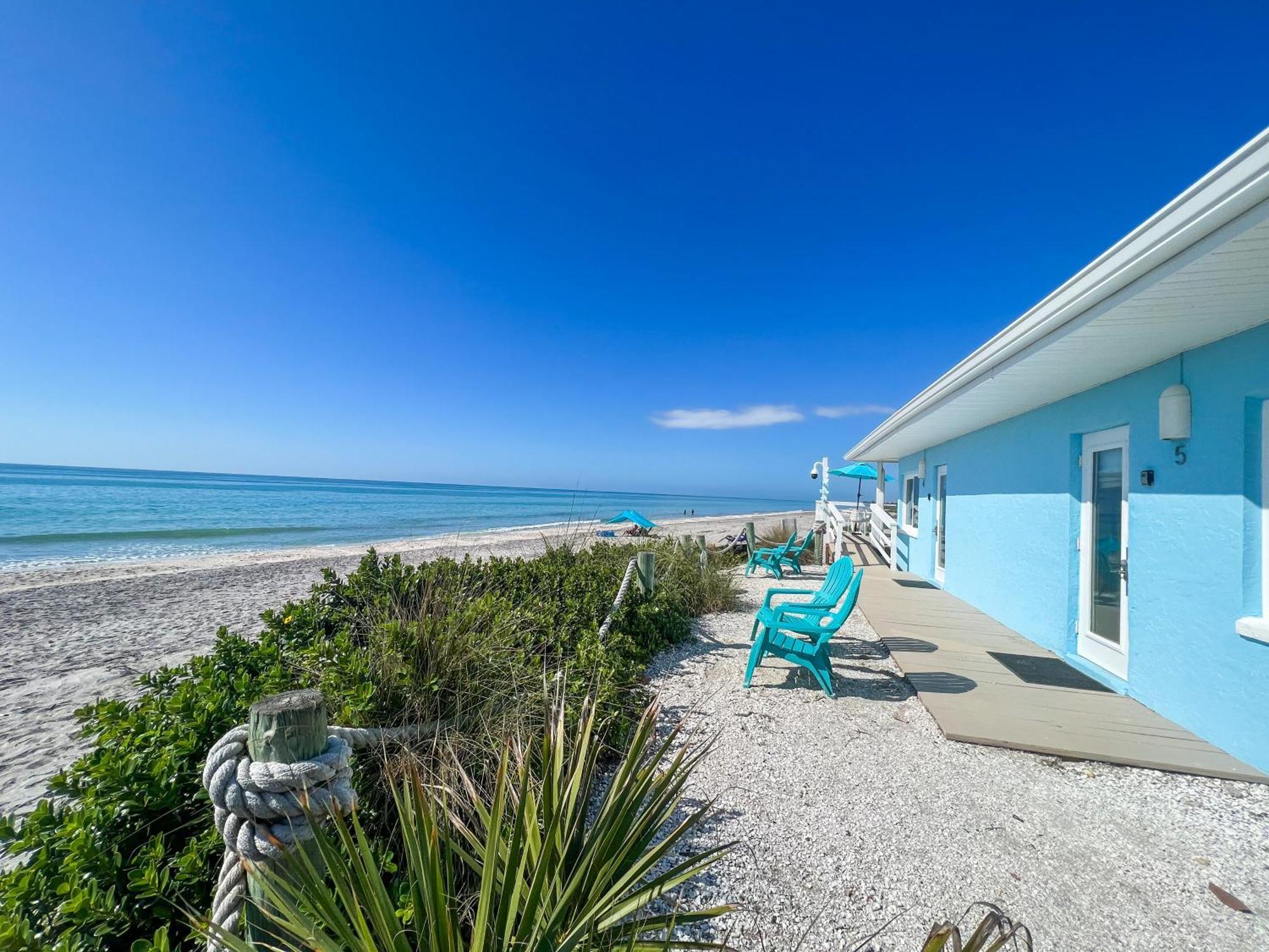 Pearl Beach Inn Englewood Buitenkant foto