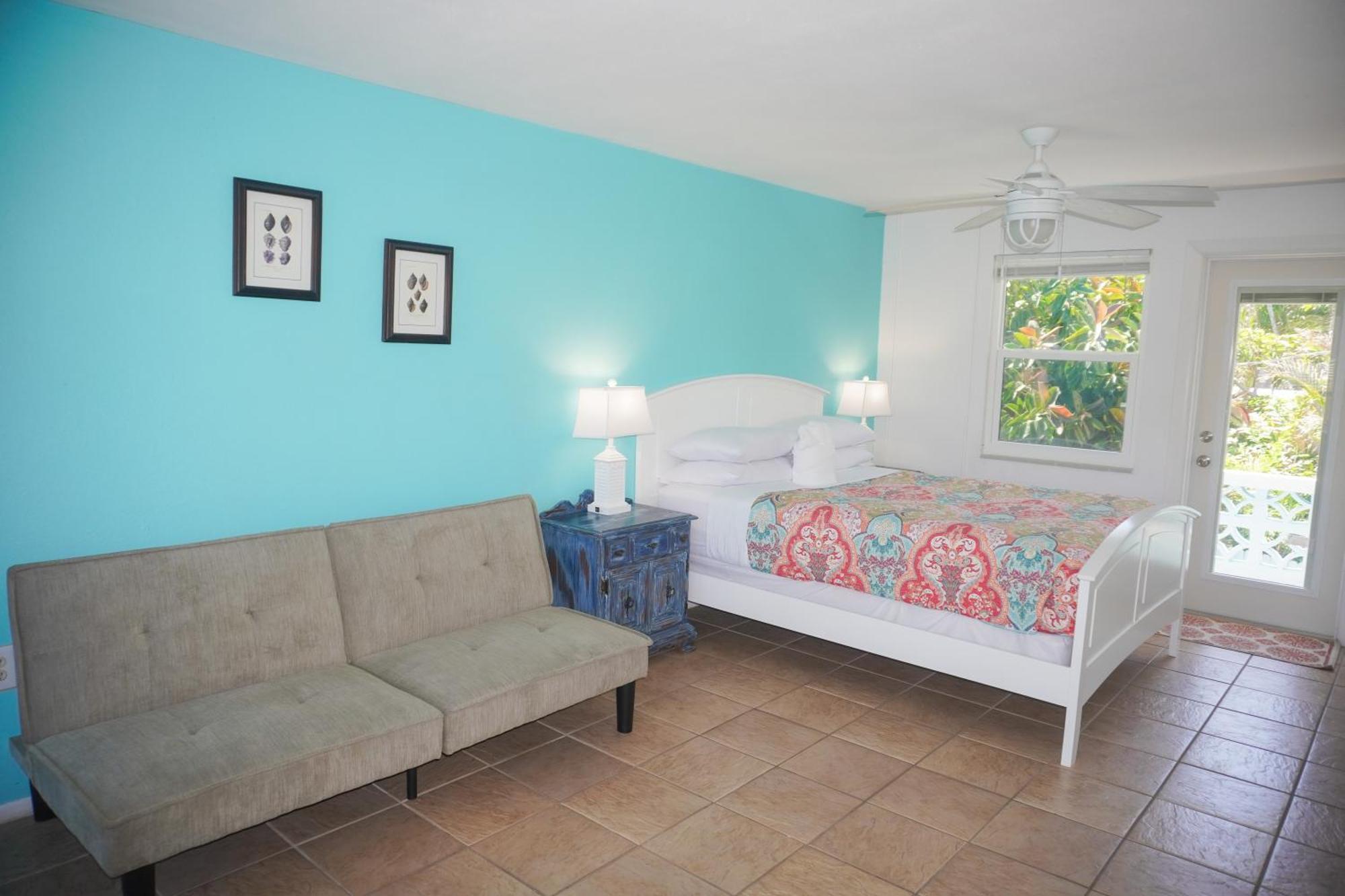 Pearl Beach Inn Englewood Buitenkant foto