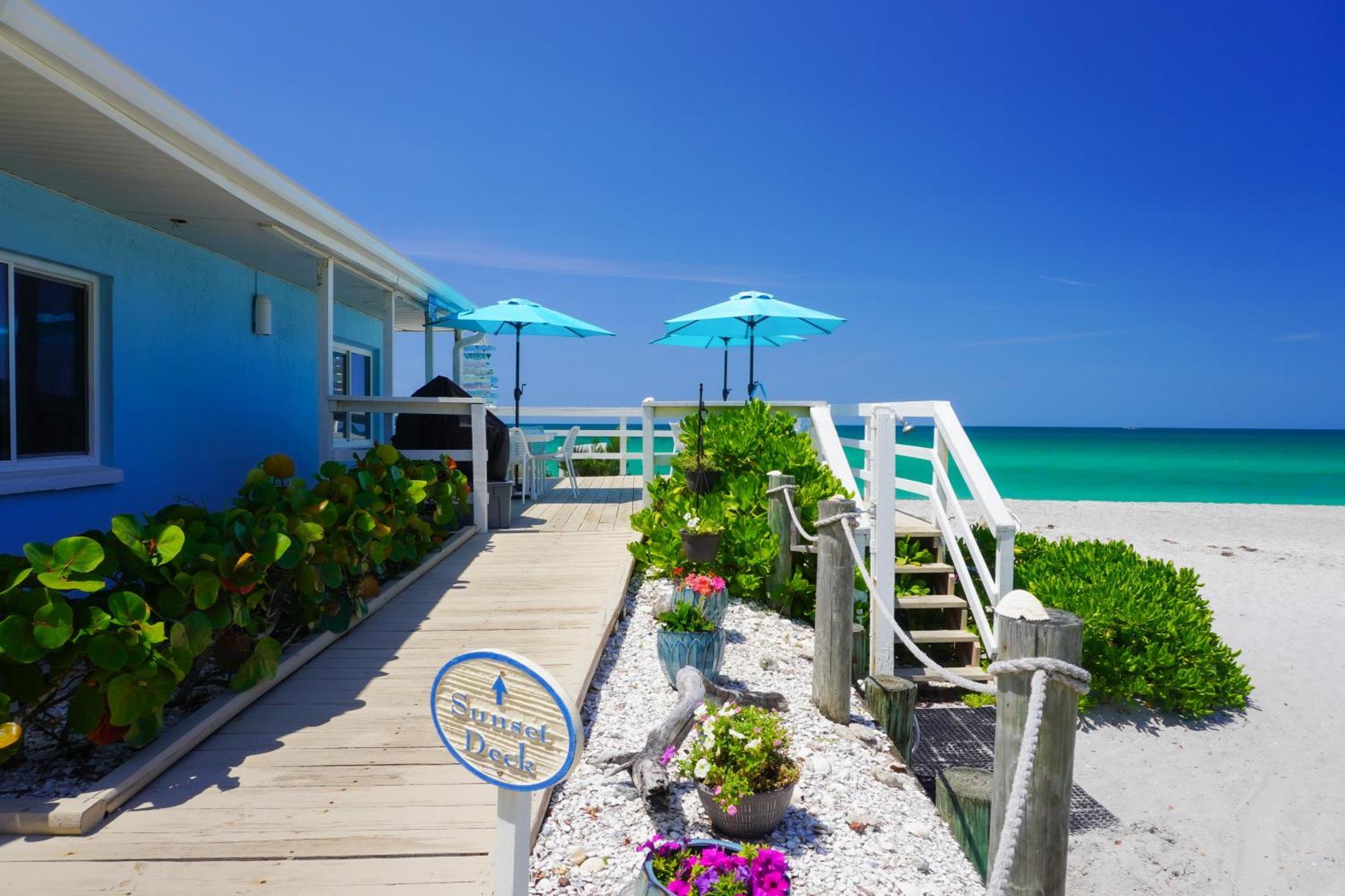 Pearl Beach Inn Englewood Buitenkant foto