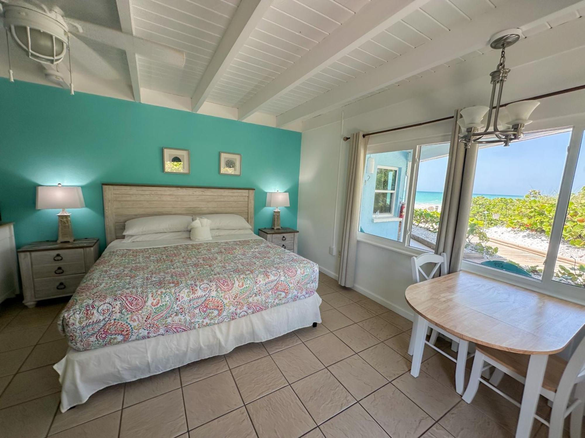 Pearl Beach Inn Englewood Buitenkant foto