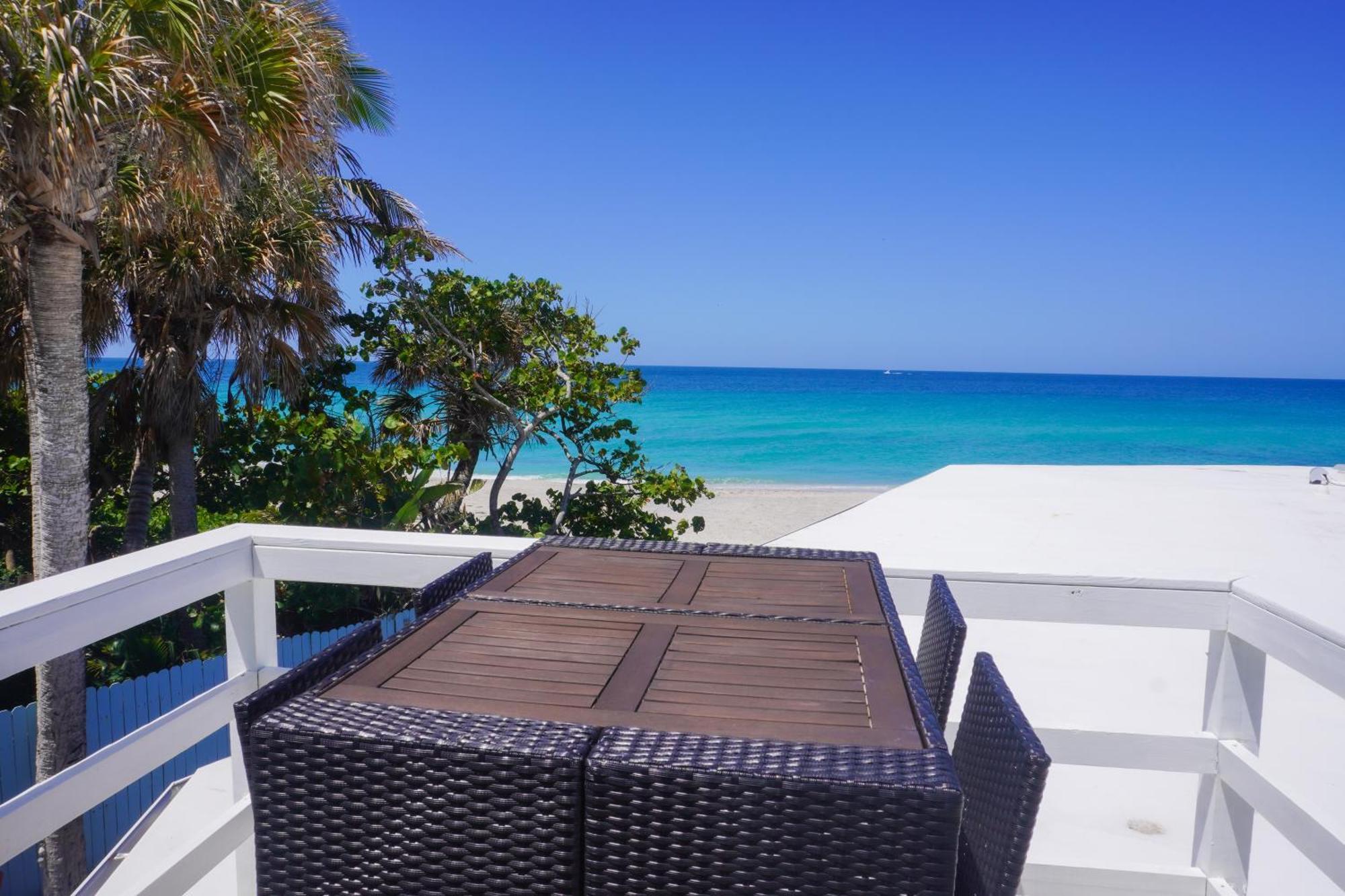 Pearl Beach Inn Englewood Buitenkant foto